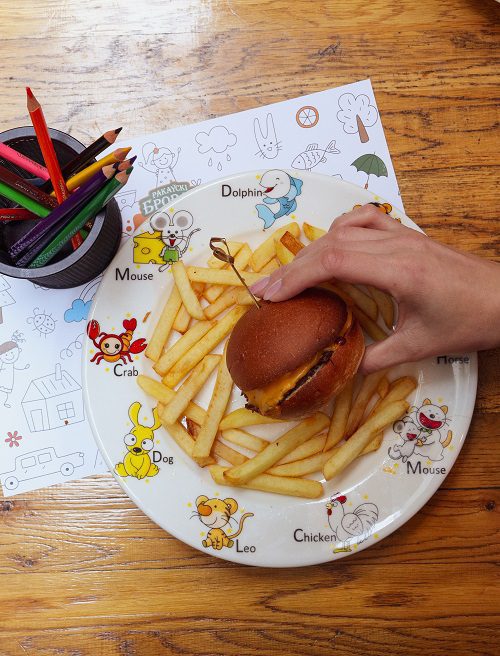 бейби_бургер_с_картофелем_фри_2